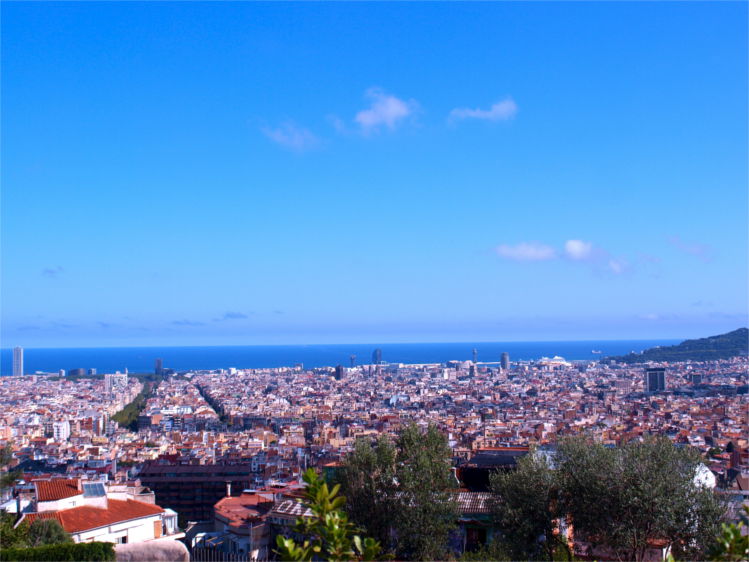 2-Barcelona-Aussicht-über-Stadt